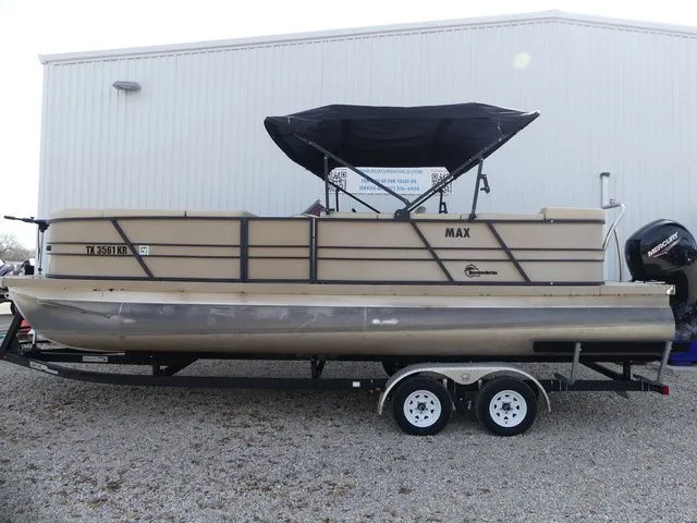 Slide: The Image of Massimo P24 Limited Max 2023 - 2