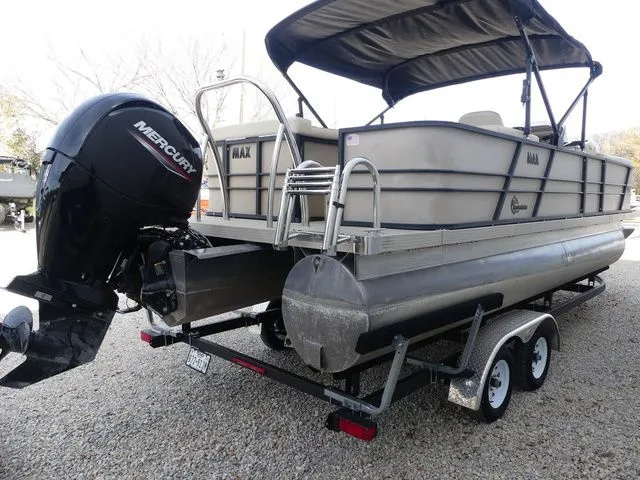 Slide: The Image of Massimo P24 Limited Max 2023 - 5