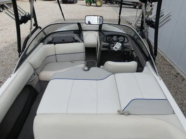 Slide: The Image of Malibu Wakesetter XTi 2004 - 14