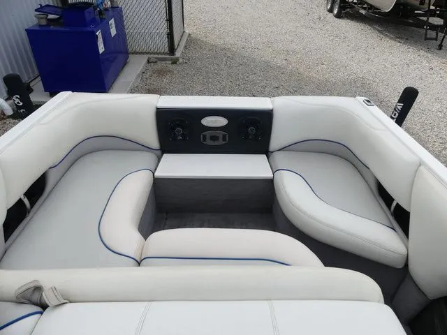 Slide: The Image of Malibu Wakesetter XTi 2004 - 16