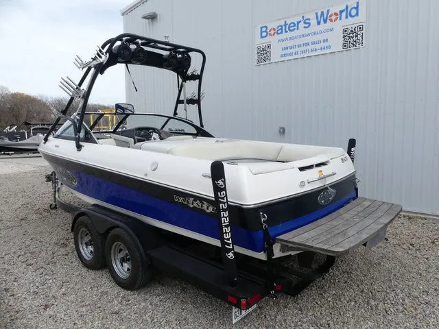 Slide: The Image of Malibu Wakesetter XTi 2004 - 3