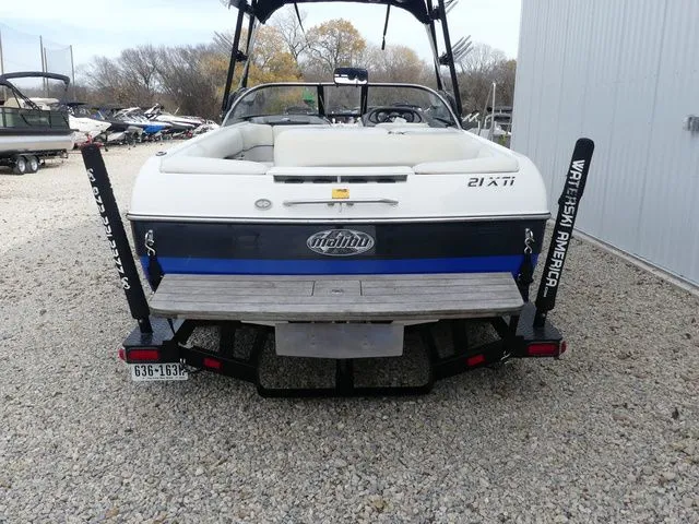 Slide: The Image of Malibu Wakesetter XTi 2004 - 5