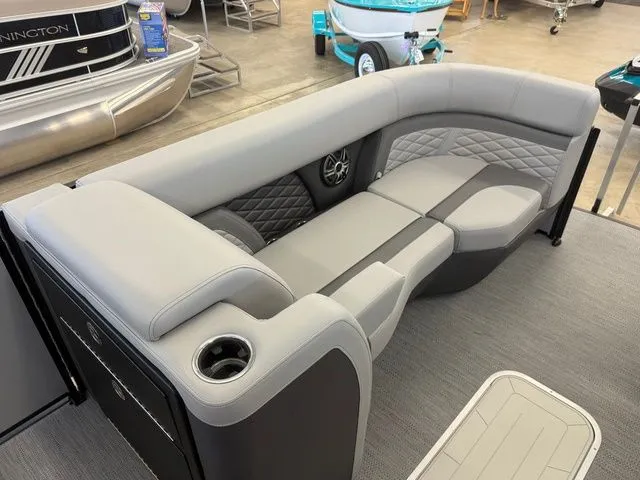 Slide: The Image of Godfrey Monaco 235 SBC iMPACT Package (29 in. Center Tube 2026 - 10