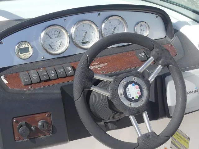 Slide: The Image of Regal 2520 FasDeck 2009 - 14