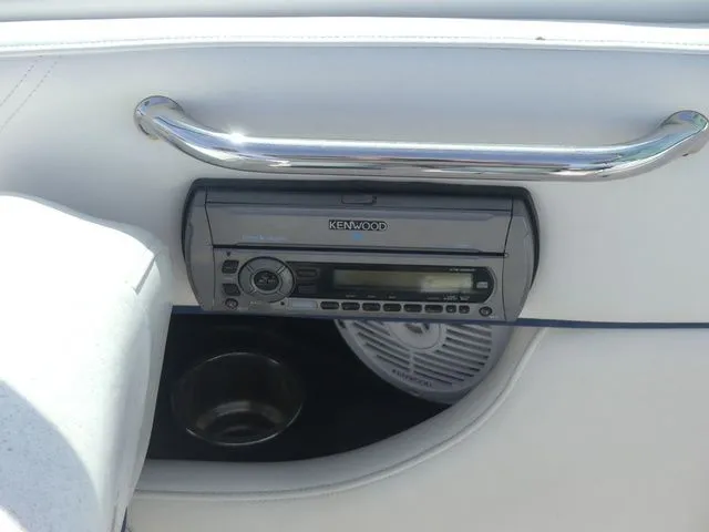 Slide: The Image of Regal 2520 FasDeck 2009 - 17