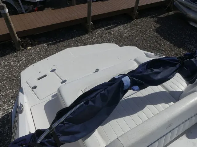 Slide: The Image of Regal 2520 FasDeck 2009 - 20