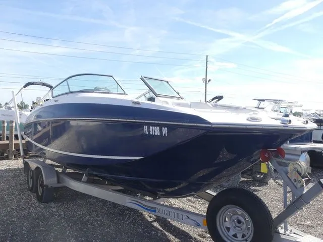 Slide: The Image of Regal 2520 FasDeck 2009 - 3