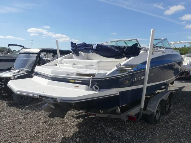 Slide: The Image of Regal 2520 FasDeck 2009 - 4