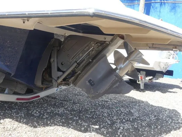 Slide: The Image of Regal 2520 FasDeck 2009 - 9