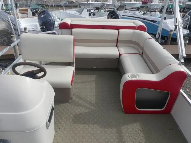 Slide: The Image of Sun Tracker 20 Party Barge 2007 - 11