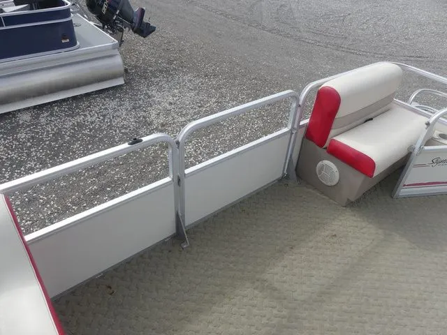 Slide: The Image of Sun Tracker 20 Party Barge 2007 - 13