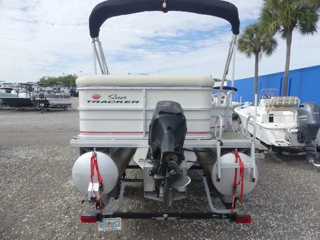 Slide: The Image of Sun Tracker 20 Party Barge 2007 - 5