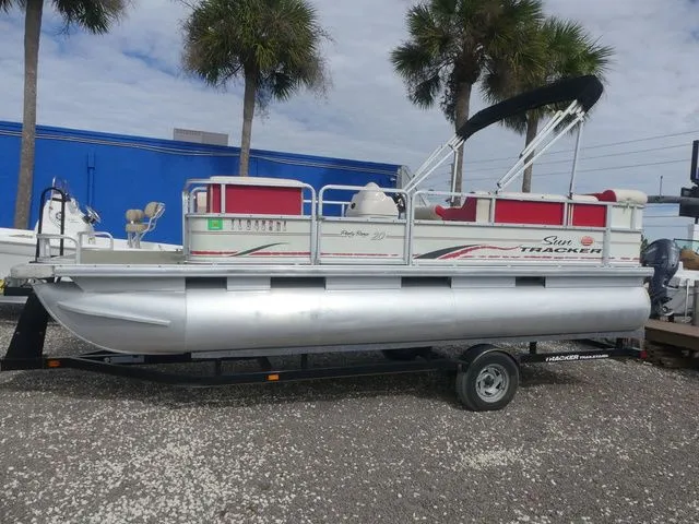 Slide: The Image of Sun Tracker 20 Party Barge 2007 - 7