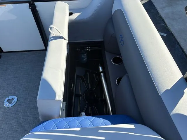 Slide: The Image of Veranda Vista Sport RC VS22RC 2026 - 17