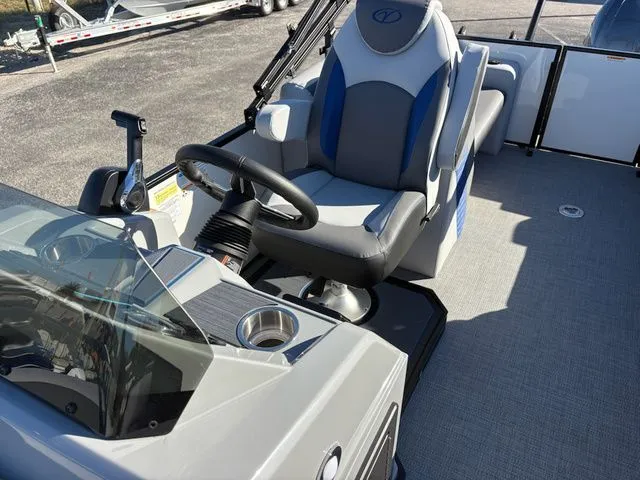 Slide: The Image of Veranda Vista Sport VS 22 RC 2026 - 13