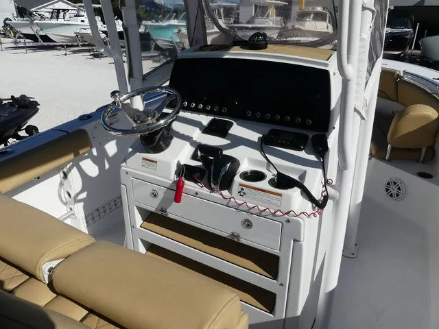 Slide: The Image of Sportsman Heritage 231 Center Console 2021 - 8