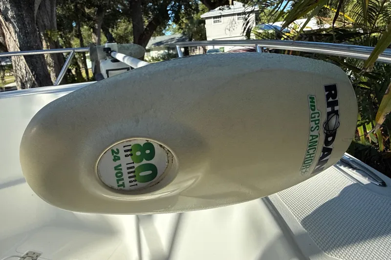 Slide: The Image of Rhoden HD GPS Anchor on 2002 Fishmaster 212 Travis Edition boat, 80 lbs thrust, 24 volts. - 32