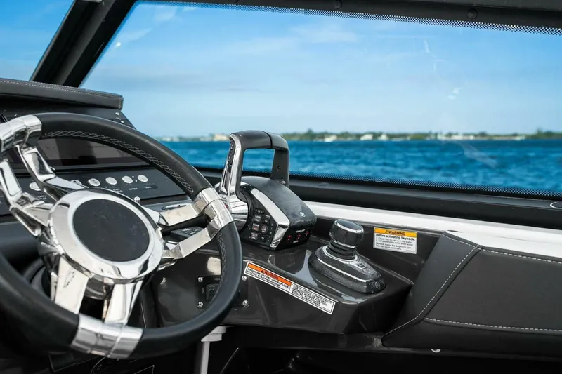 Slide: The Image of 2023 Monterey 385 SS - Helm - 10