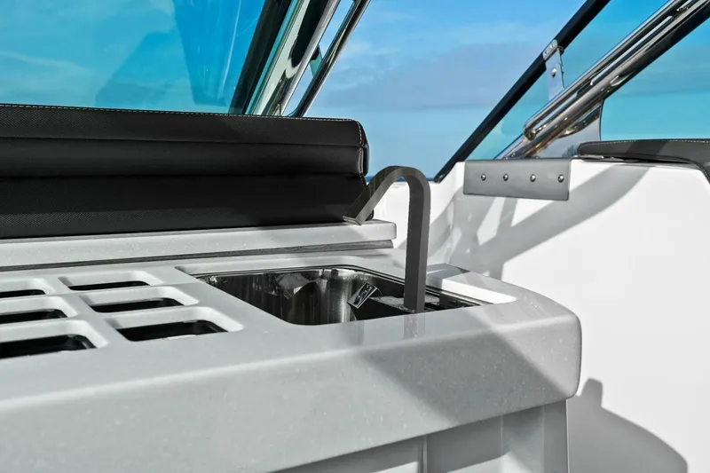 Slide: The Image of 2023 Monterey 385 SS - Sink - 20