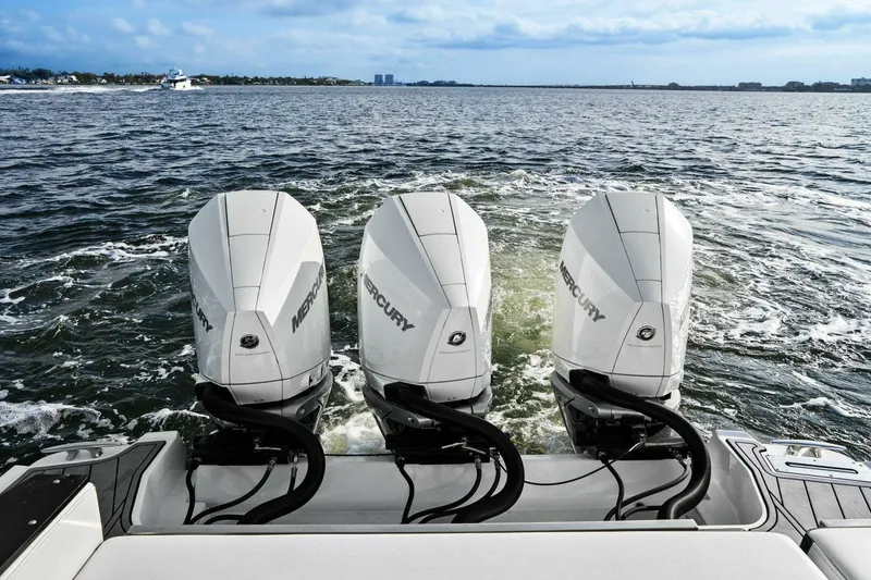 Slide: The Image of 2023 Monterey 385 SS - Outboard Engines - 36