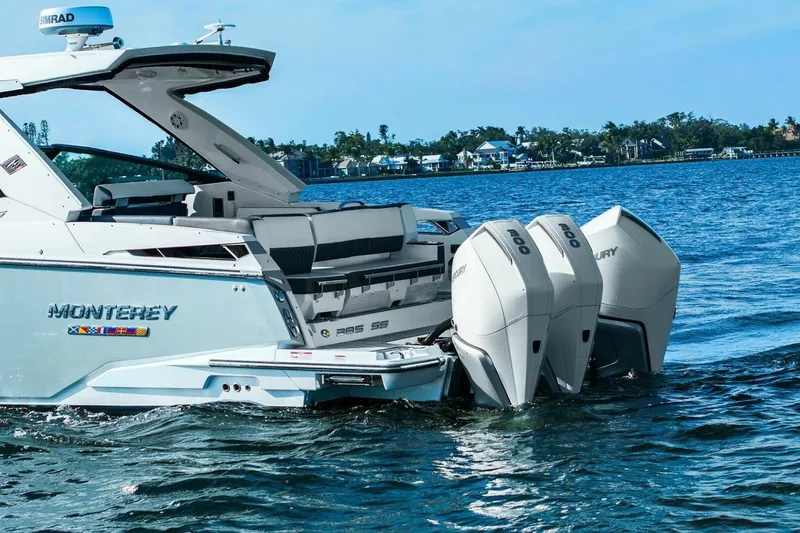 Slide: The Image of 2023 Monterey 385 SS - Profile - 39