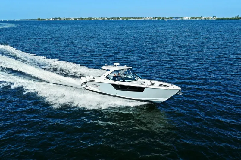 Slide: The Image of 2023 Monterey 385 SS - Profile - 54