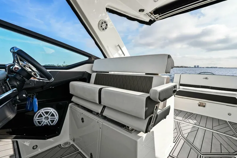 Slide: The Image of 2023 Monterey 385 SS - Helm - 7