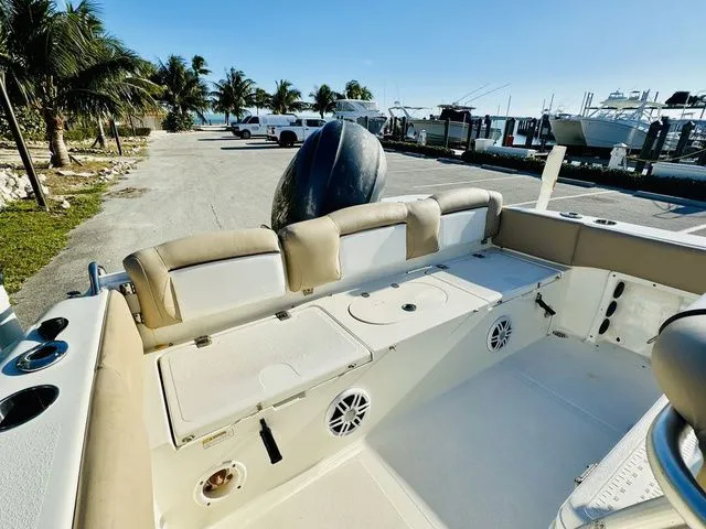 Slide: The Image of NauticStar 2102 Legacy 2015 - 5