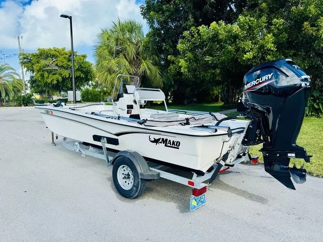 Slide: The Image of Mako Pro Skiff 17 CC 2022 - 3