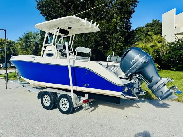 Slide: The Image of Century 2301 Center Console 2014 - 3