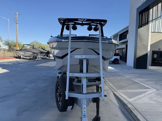 Slide: The Image of Tigé Z3 2026 - 4