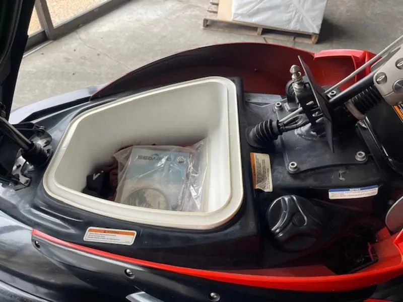 Slide: The Image of Sea-Doo RXP-X 255 2010 - 16