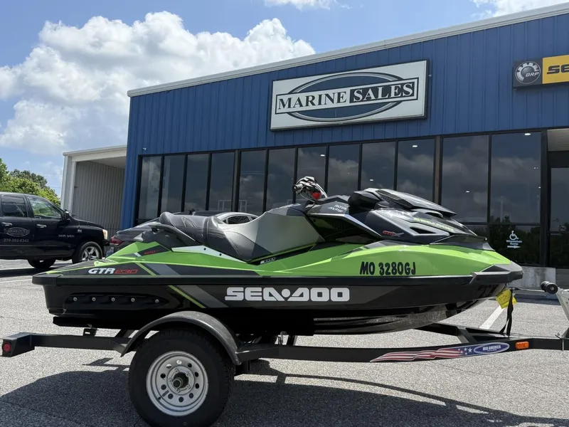 Slide: The Image of Sea-Doo GTR-X 230 2017 - 3