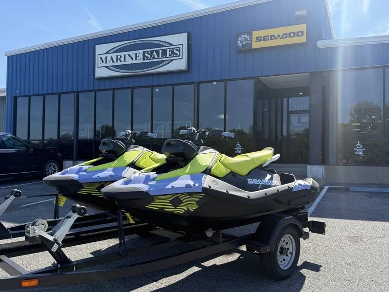 Slide: The Image of Sea-Doo 66rf - Spark 3up Trixx W/snd 2024 - 5