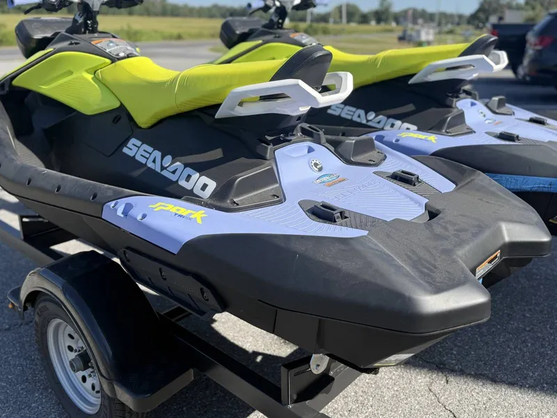 Slide: The Image of Sea-Doo 66rf - Spark 3up Trixx W/snd 2024 - 6