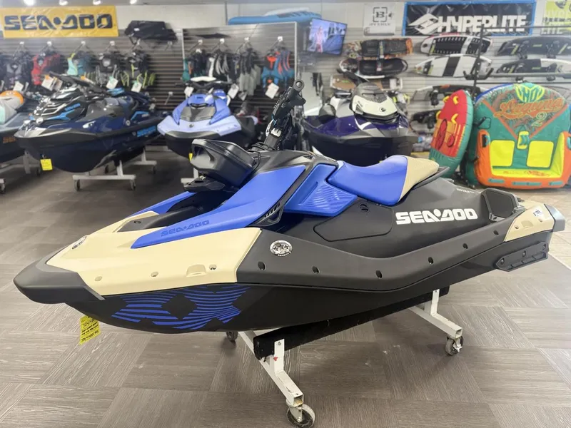 Slide: The Image of Sea-Doo 67sc - Spark 1up Trixx 90 W/snd 2025 - 10