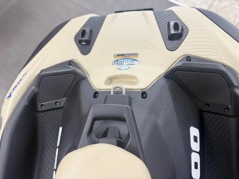 Slide: The Image of Sea-Doo 67sc - Spark 1up Trixx 90 W/snd 2025 - 15