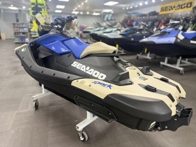 Slide: The Image of Sea-Doo 67sc - Spark 1up Trixx 90 W/snd 2025 - 16