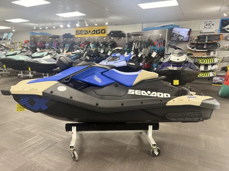 Slide: The Image of Sea-Doo 67sc - Spark 1up Trixx 90 W/snd 2025 - 3