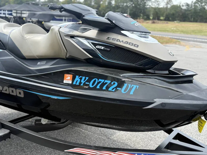 Slide: The Image of Sea-Doo Gtx-s Ltd 260 2017 - 5