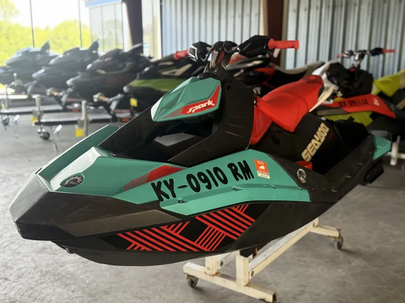 Slide: The Image of Sea-Doo SPARK 3UP TRIXX 2018 - 10