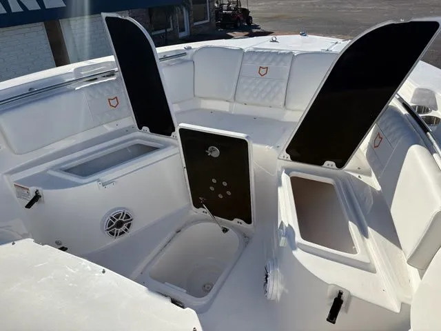 Slide: The Image of Sea Fox 288 Commander 2026 - 5