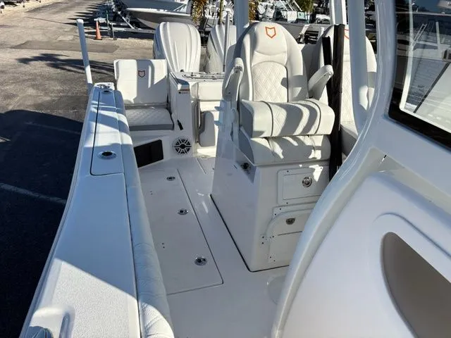 Slide: The Image of Sea Fox 288 Commander 2026 - 6