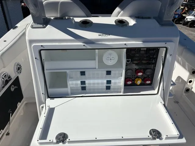 Slide: The Image of Sea Fox 288 Commander 2026 - 23