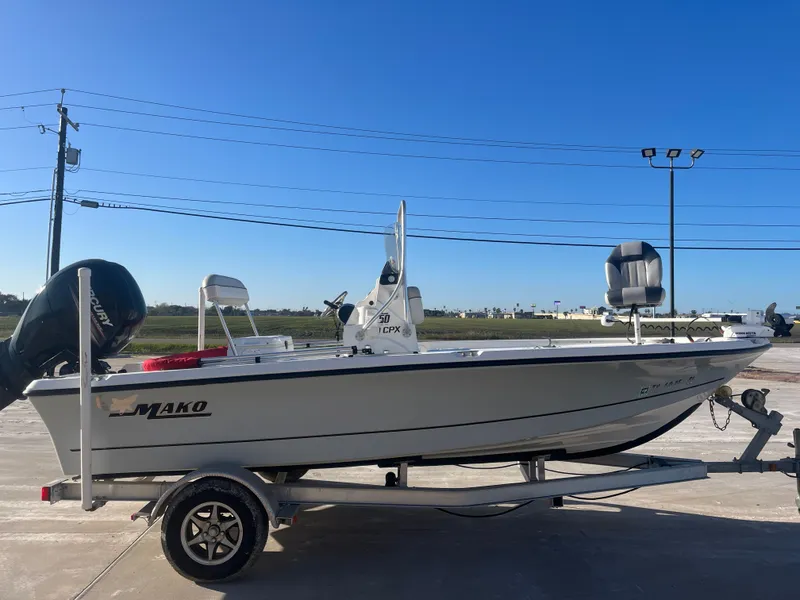 Slide: The Image of Mako cpx19 2017 - 7