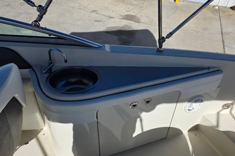 Slide: The Image of 2010 Sea Ray 260 Sundeck boat sink and faucet detail. - 47