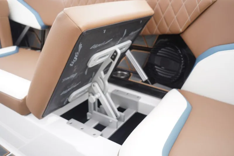 Slide: The Image of 2023 Tigé 24RZX boat seat with adjustable mechanism and premium upholstery. - 71