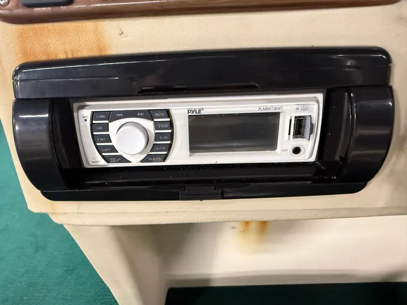 Slide: The Image of Leisure Island 2021 Cruise Pontoon & Mercury 40HP 2005 - 12