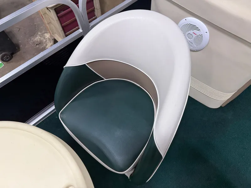 Slide: The Image of Leisure Island 2021 Cruise Pontoon & Mercury 40HP 2005 - 22