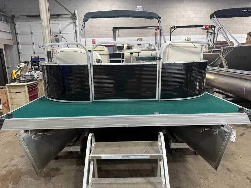 Slide: The Image of Leisure Island 2021 Cruise Pontoon & Mercury 40HP 2005 - 25